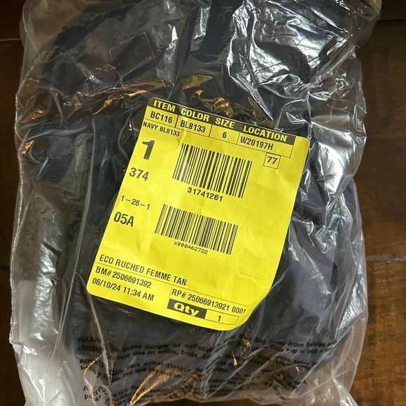 J.Crew Ruched V-neck one piece, size 6, Navy - Picture 8 of 10